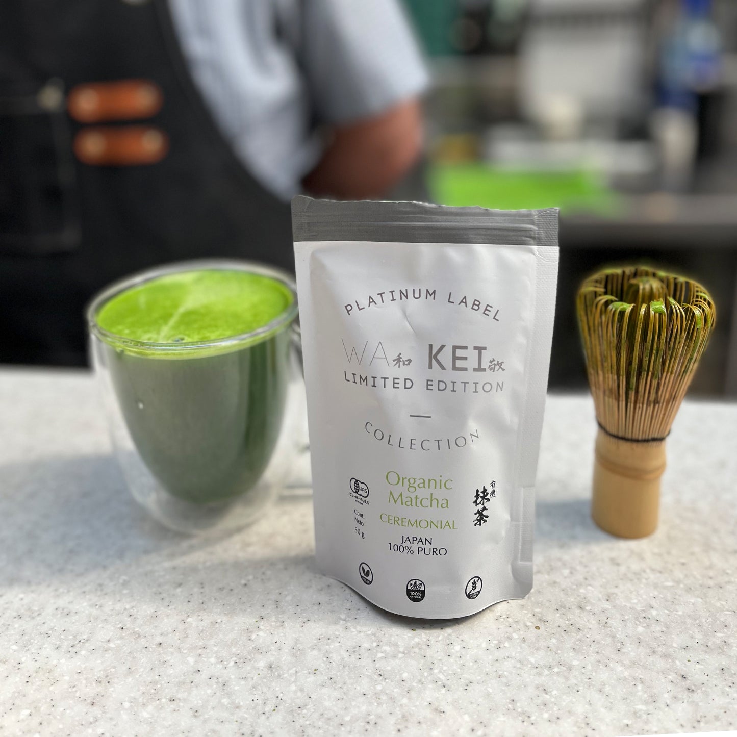 Conjunto Tradicional de Preparación de Matcha: Chasen de 85 Puntas y Chashaku