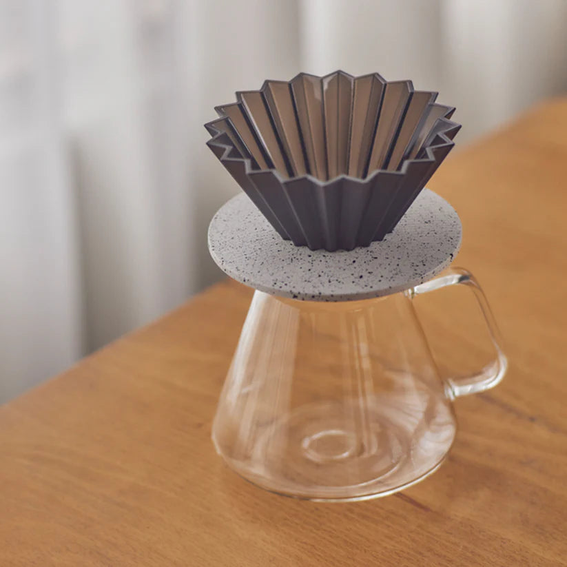 ORIGAMI CUP Dripper Holder - Grain White & Black (Resina)